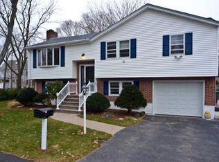 4 Anthony Dr, Woburn, MA 01801