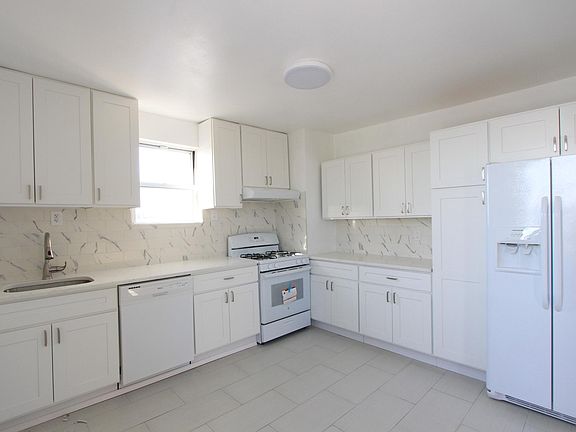 2nd image of 104 McClean Ave #3F