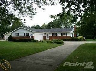 712 Westchester Dr, Caro, MI 48723