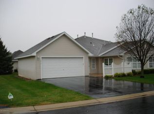 2816 Salem Meadows Dr SW, Rochester, MN 55902