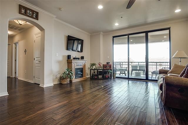 1st image of 330 Las Colinas Blvd #702