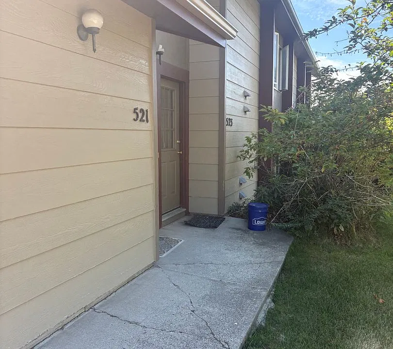 523 N 22nd Ave