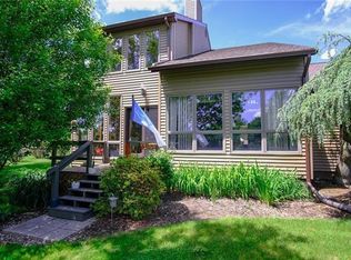 4555 Laurel Dr, Walnutport, PA 18088