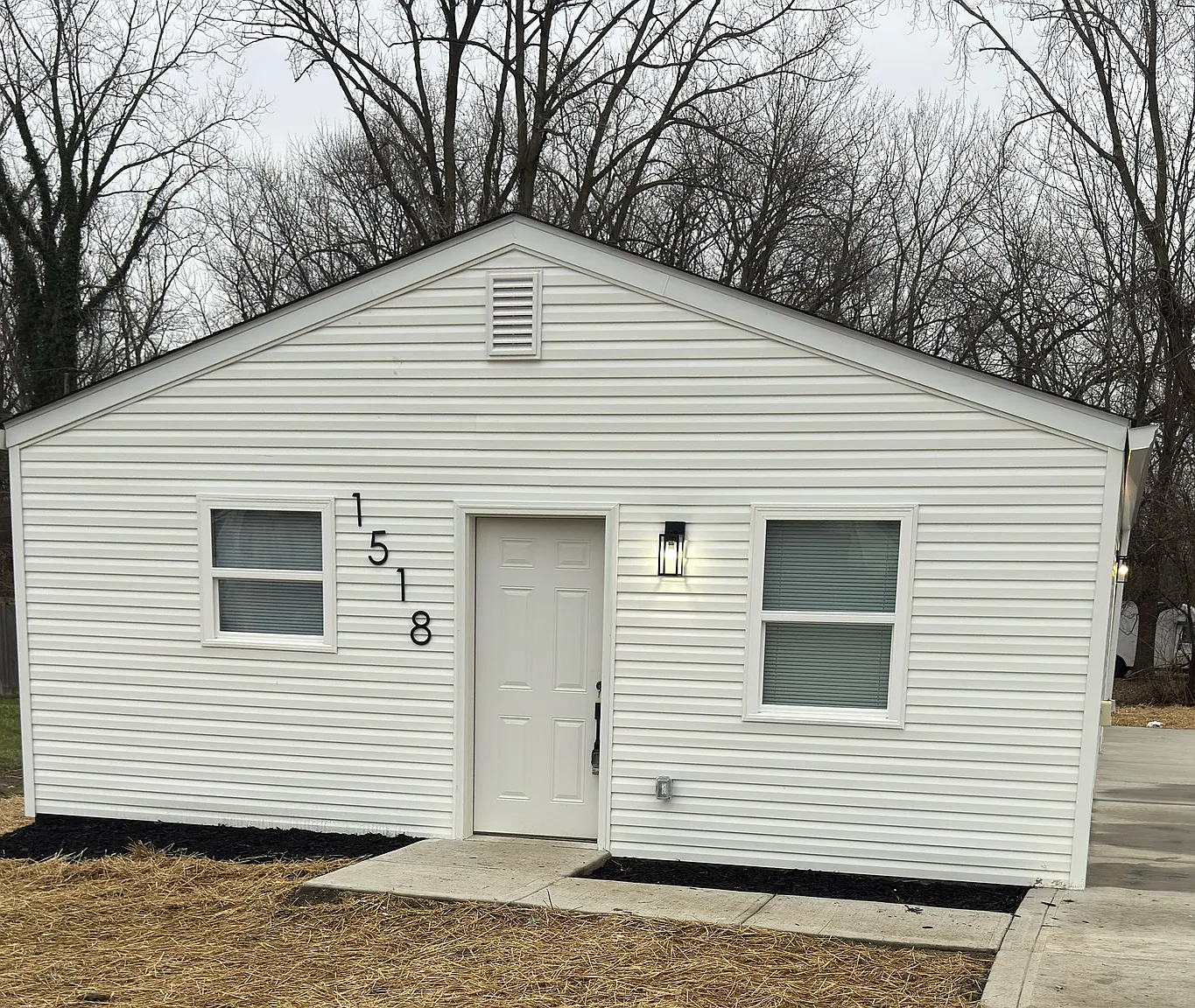 1518 Delbert Rd photo 1