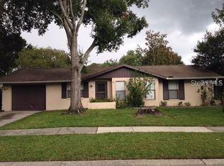 33 Valencia Cir, Safety Harbor, FL 34695