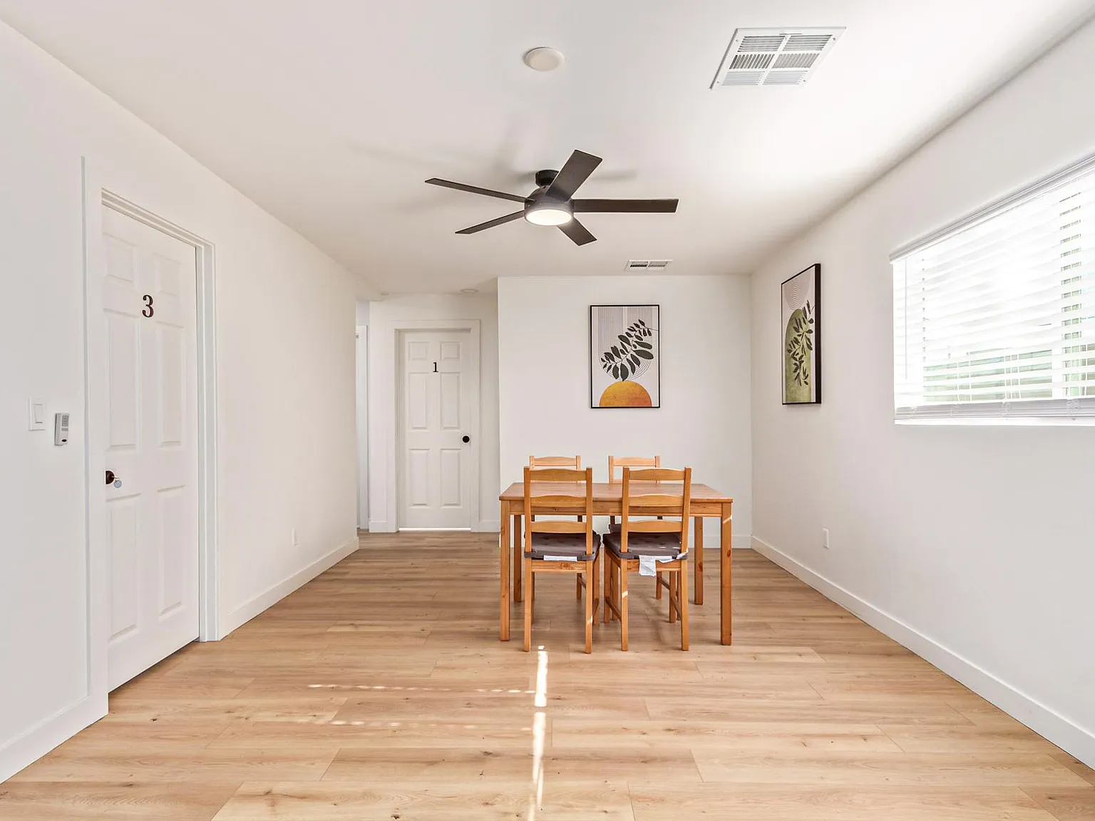 4 bed, 2.0 bath, 842 sqft, $905 — Photo 4