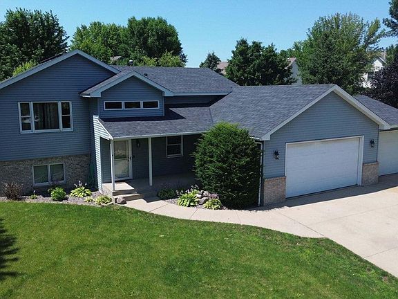 2nd image of 1009 Fairway Blvd