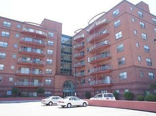 100 W Squantum St APT 105, Quincy, MA 02171