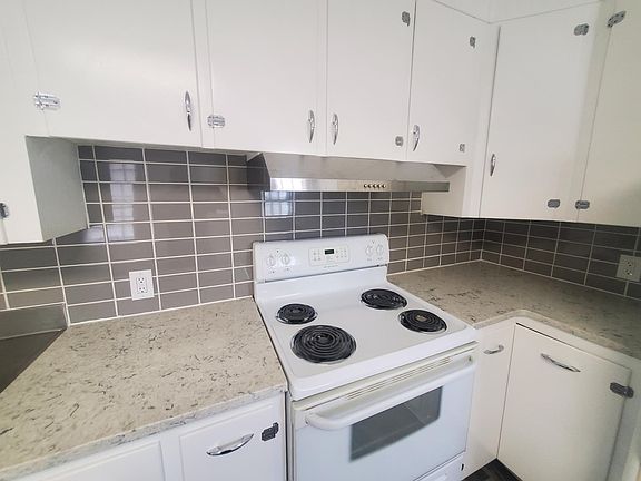 2nd image of 18 W Main St #1