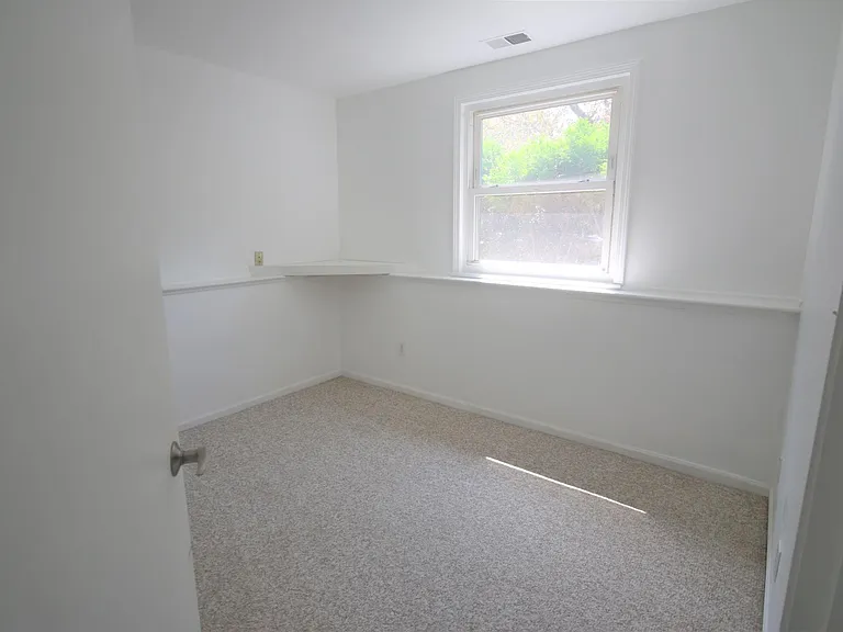 2169 Hemlock Dr — Photo 25
