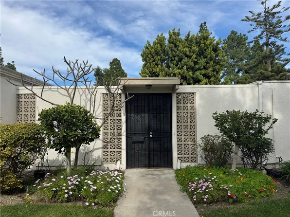 319 Avenida Carmel #B, Laguna Woods, CA 92637