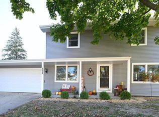 116 Millam Hts, Manchester, IA 52057
