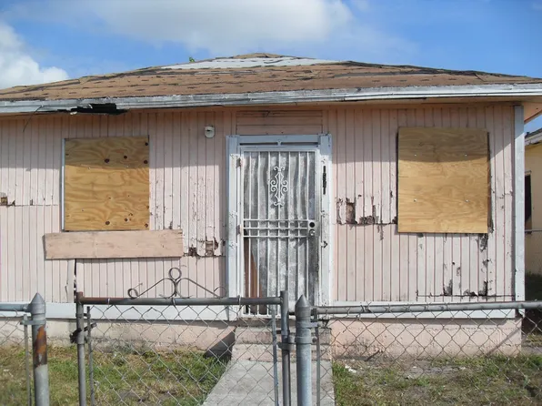 1541 NW 69th Ter, Miami, FL 33147