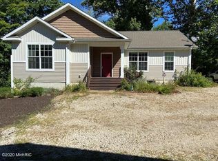 80040 55th St, Decatur, MI 49045