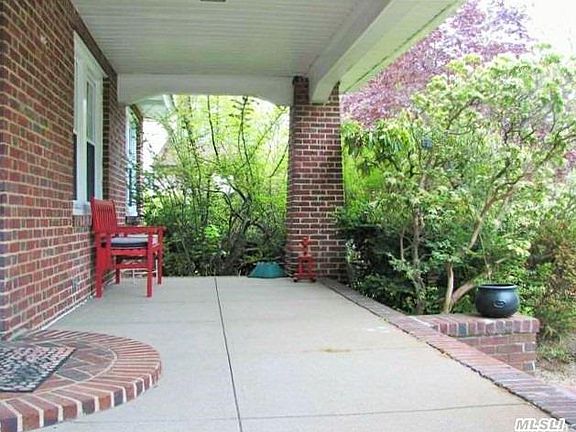 2nd image of 48 Norwich Ave