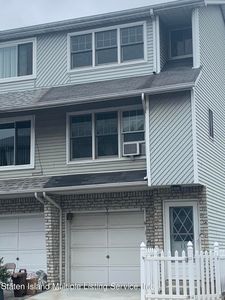 11 Vogel Ln, Staten Island, NY, 10314