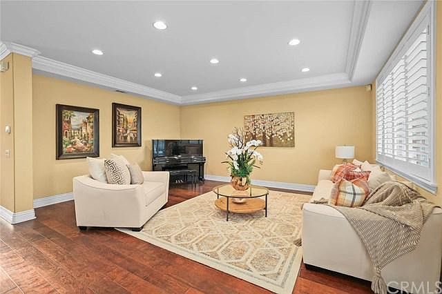 1st image of 6810 Brentmead Ave