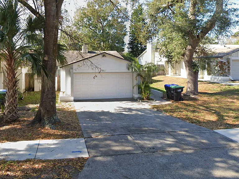 7237 Harbor Heights Cir — Photo 1