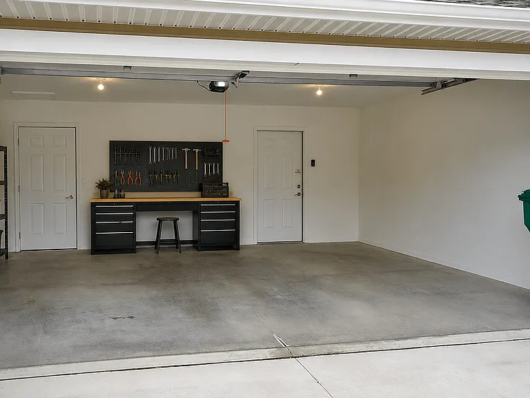 Crooked Tree Townhomes - Saginaw, Michigan — Photo 20