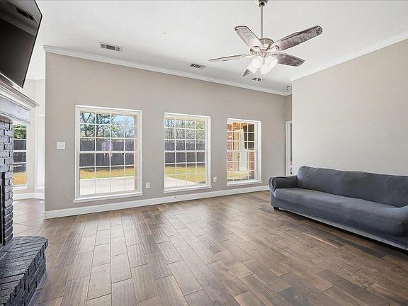 5th image of 1045 Cedar Rdg