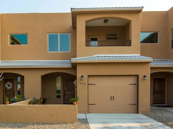 1609 Band Saw Dr NW, Albuquerque, NM 87104
