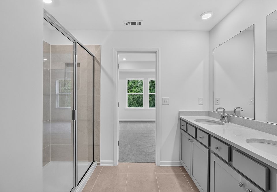 1st image of 5826 Schelton Pl SE