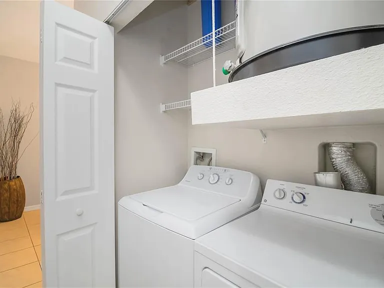 7794 Plantation Cir — Photo 14