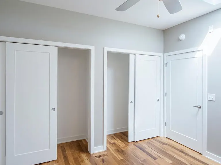 2534 S Kinnickinnic Ave #204 — Photo 5