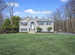 12 Aron Court, Spring Valley, NY 10977