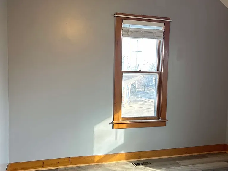 1043B Delaware St — Photo 7