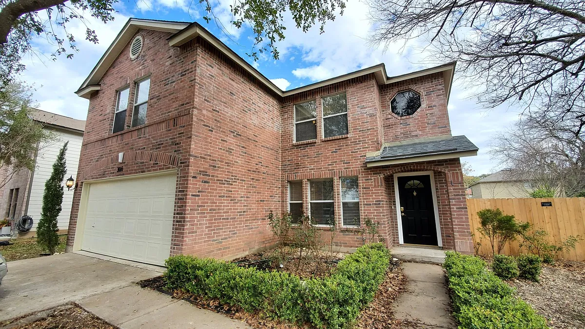 Welcome to 306 Greener! - 306 Greener Dr