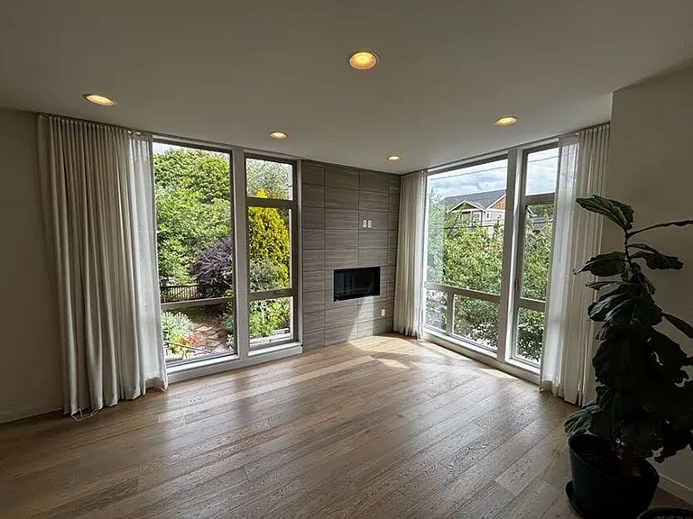 513 20th Ave E #D — Photo 20