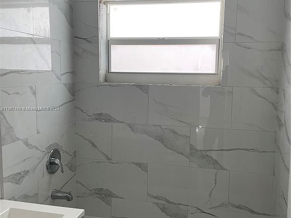 5th image of 1063 NW 24th St #1063