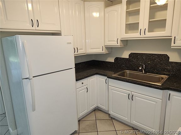 5th image of 4398 SE Hamilton Ln