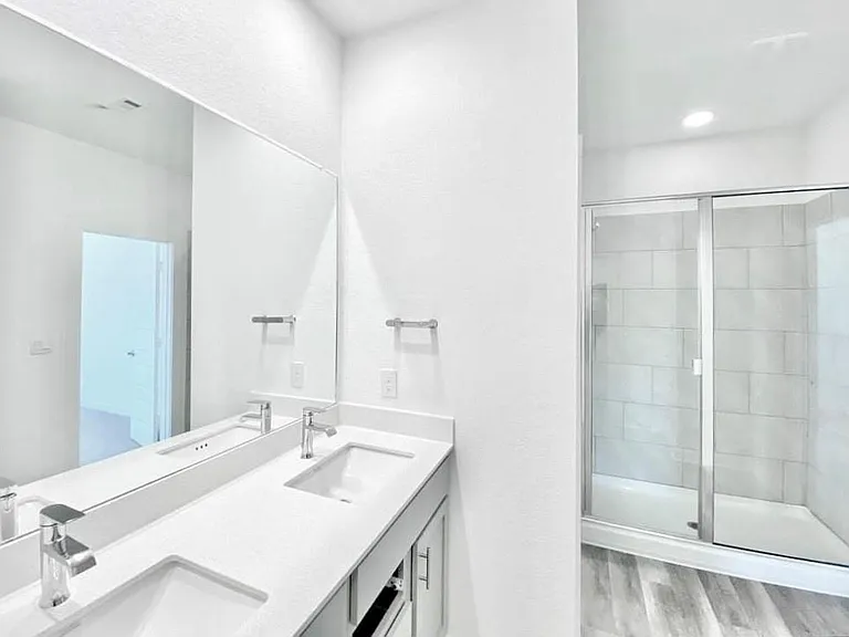 7925 Linnie Ln — Photo 13