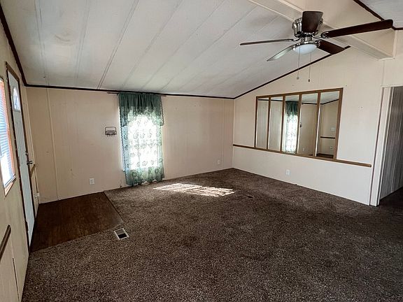 5th image of 75 Fountain Lake Dr