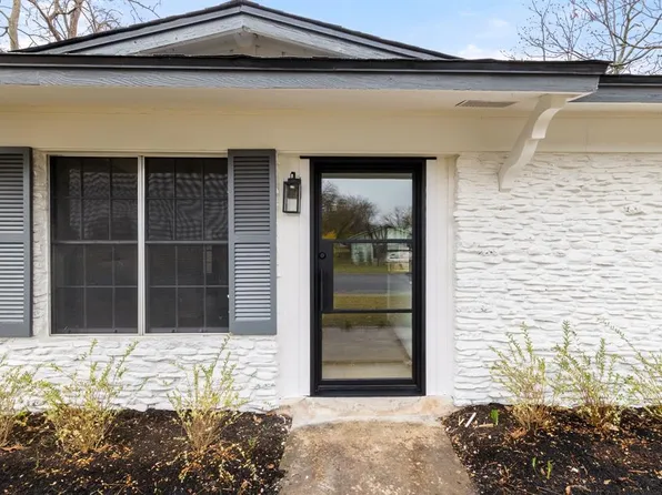 2211 Doris Dr, Austin, TX 78757