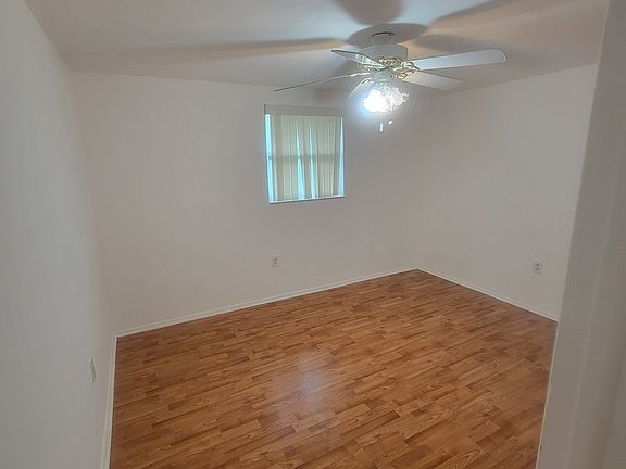 5th image of 3639 Madison St