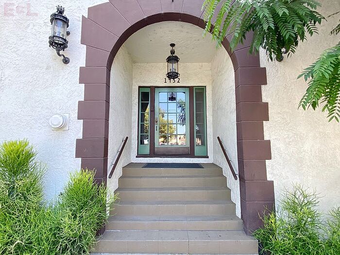 1st image of 1432 Echo Park Ave