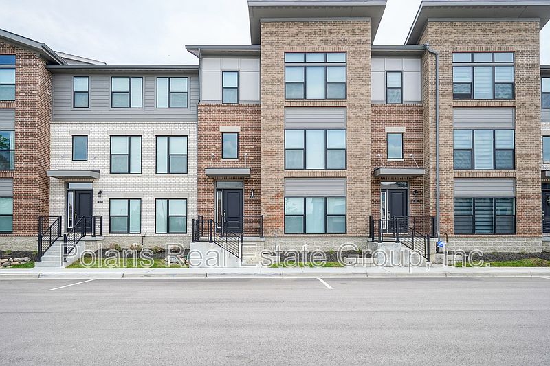 1st image of 673 Golborne St