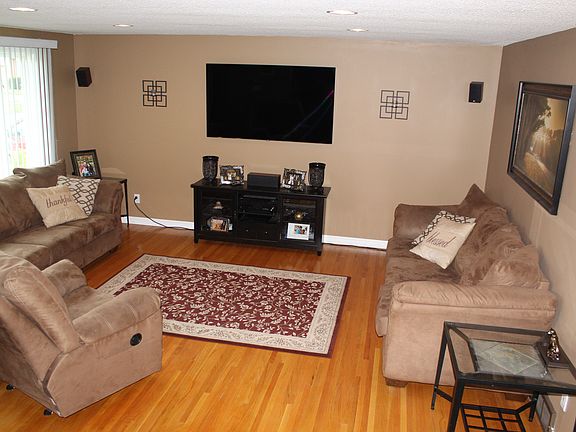 2nd image of 68 Angela Ln
