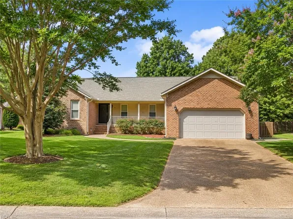 111 Millers Cove Rd, Newport News, VA 23602