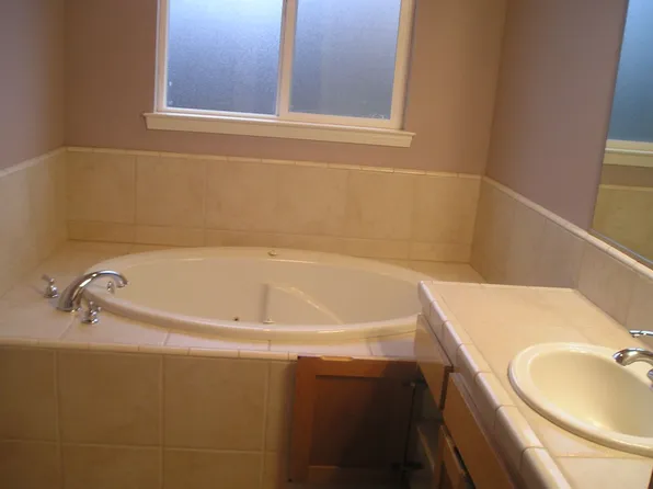 143 Mandalay Ct, Chico, CA 95973
