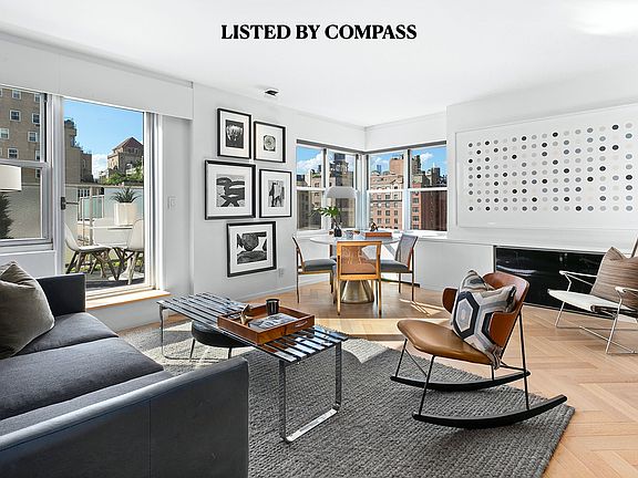 4th image of 20 E 9th St #15A
