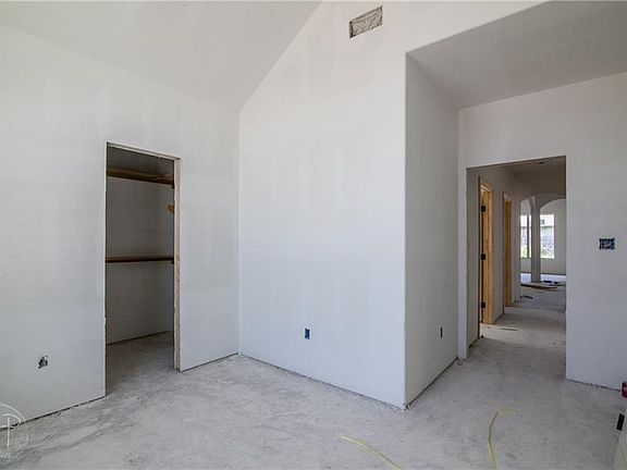 5th image of 317 Eagle Mountain Dr