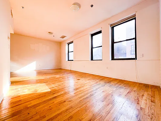 Rented by Compass | media 2