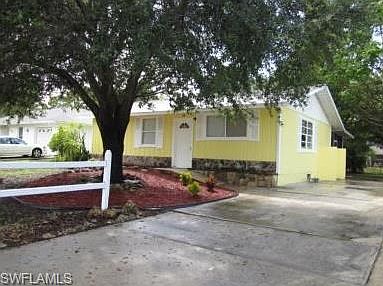 2nd image of 8422 Robin Rd