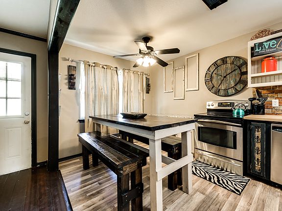 2nd image of 1106 Scarlet Oaks Cir