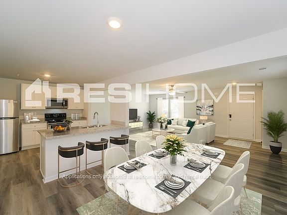 4th image of 160 Wellbrook Ct NE