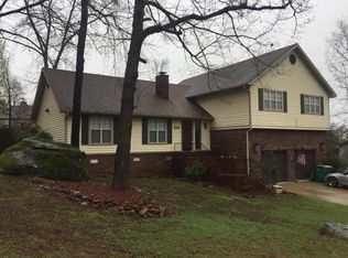 216 Canterbury Cir, Russellville, AR 72802